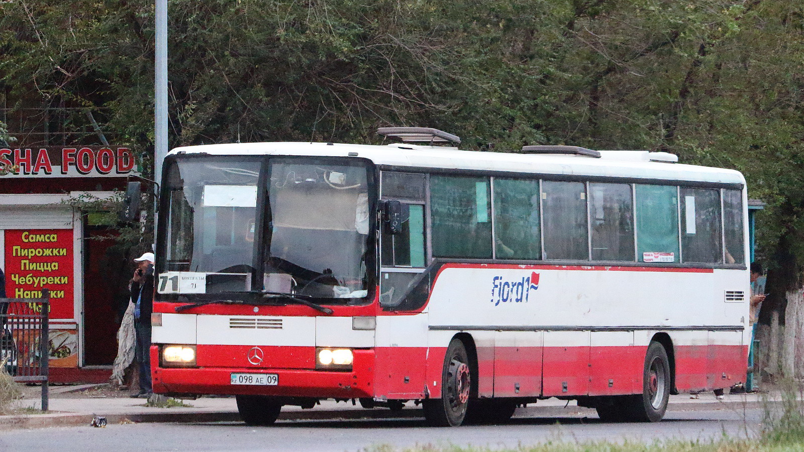 Карагандинская область, Mercedes-Benz O408 № 098 AE 09