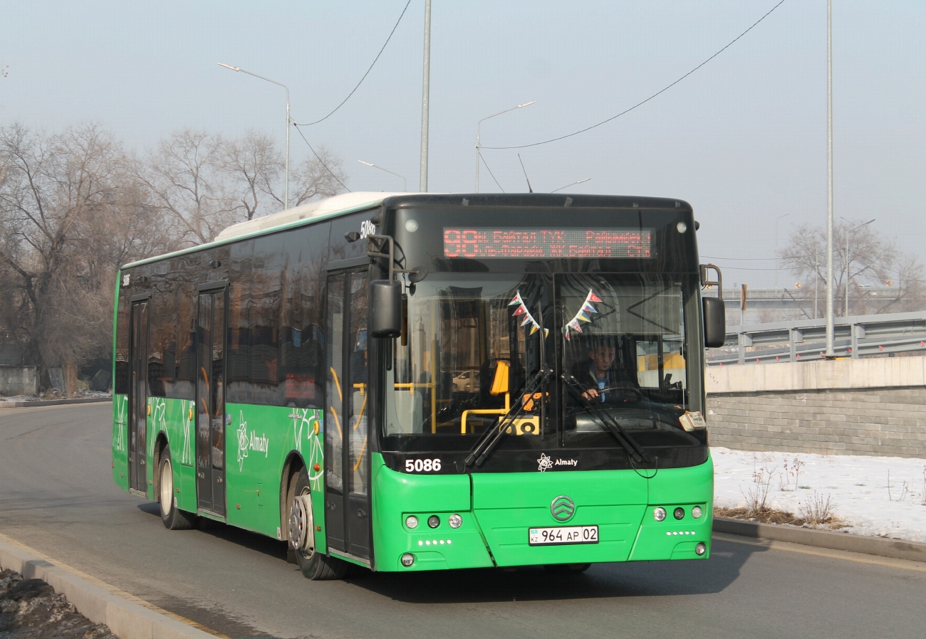 Алматы, Golden Dragon XML6125CR (Hyundai Trans Auto) № 5086