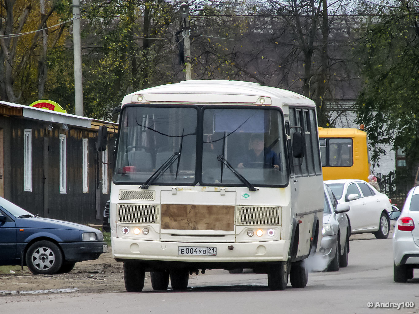 Чувашия, ПАЗ-320530-22 № Е 004 УВ 21