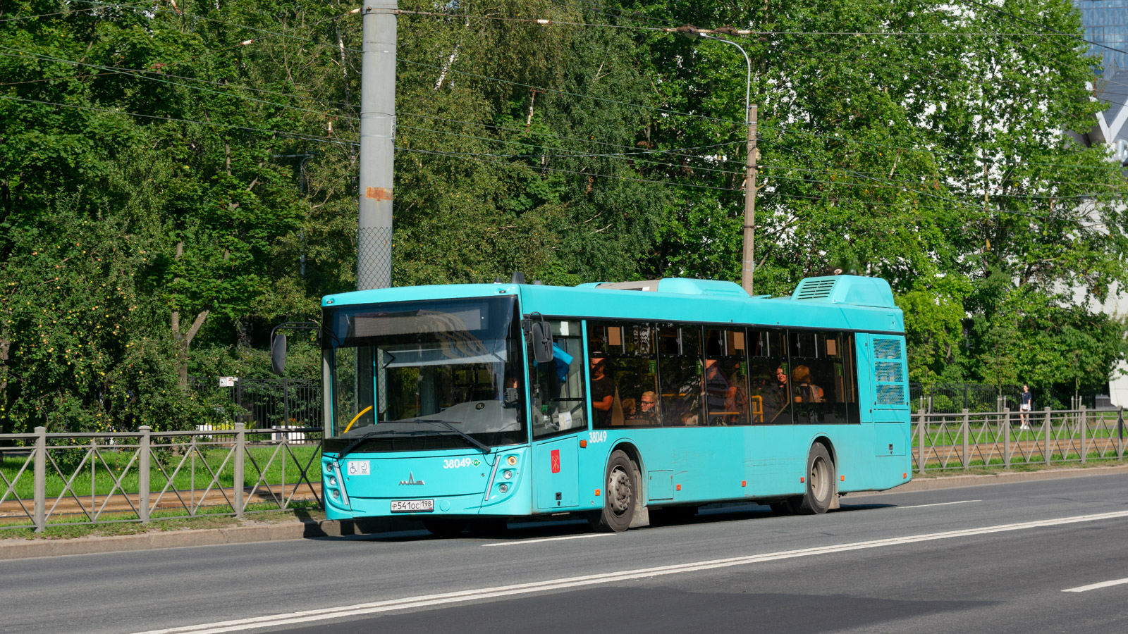 Санкт-Петербург, МАЗ-203.945 № 38049