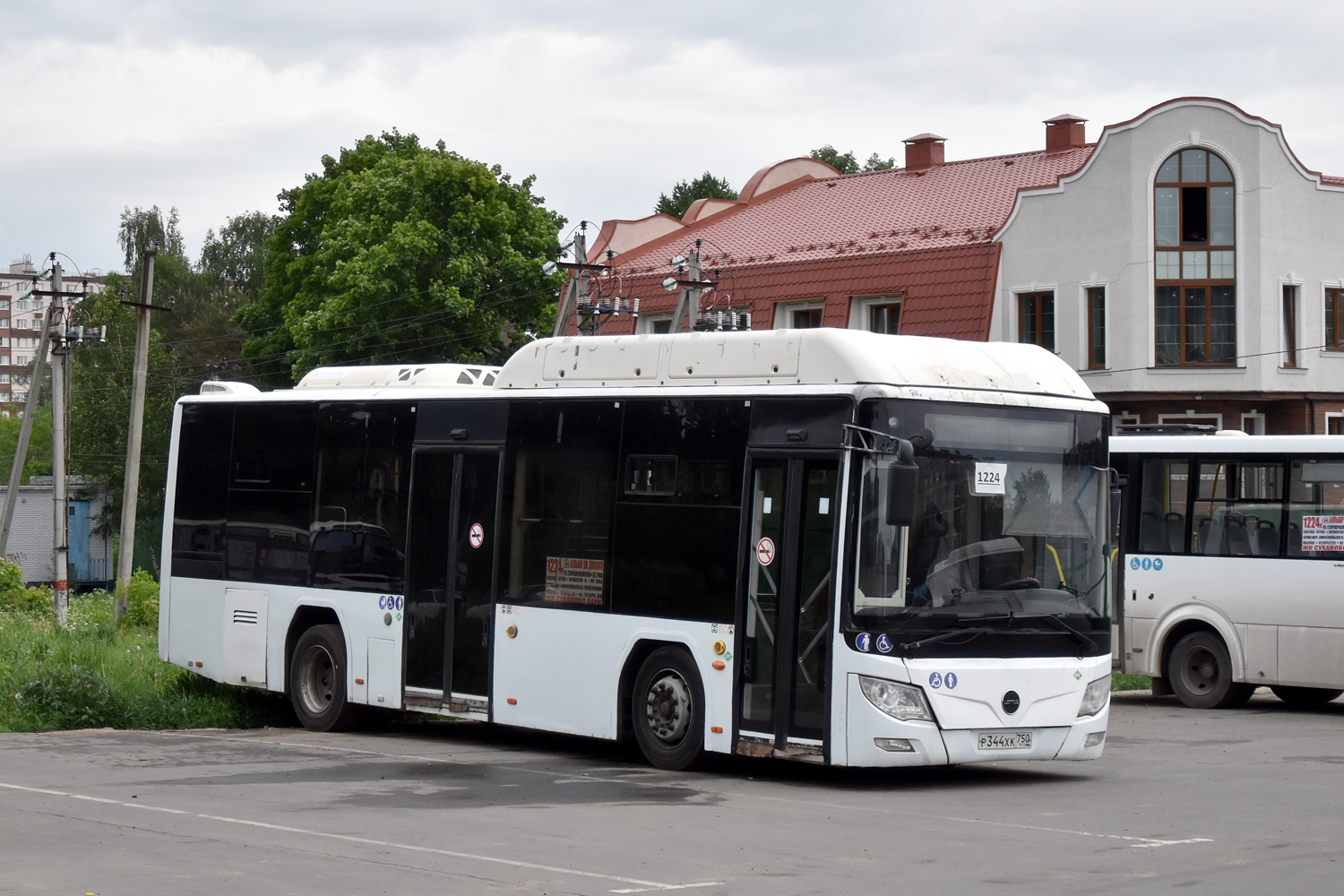 Московская область, Lotos-105C02 № Р 344 ХК 750