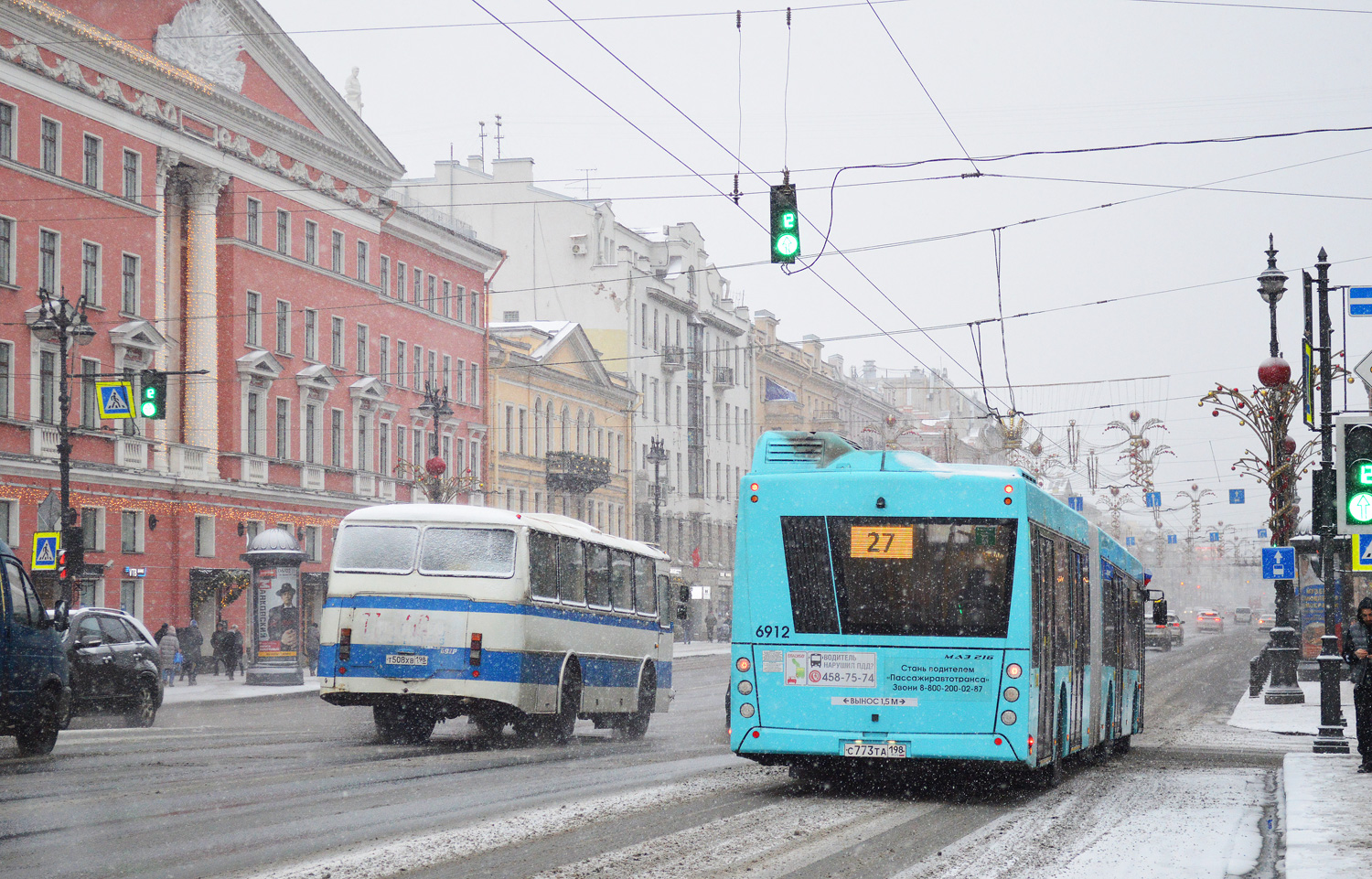 Санкт-Петербург, ЛАЗ-697Р № Т 508 ХВ 198; Санкт-Петербург, МАЗ-216.047 № 6912