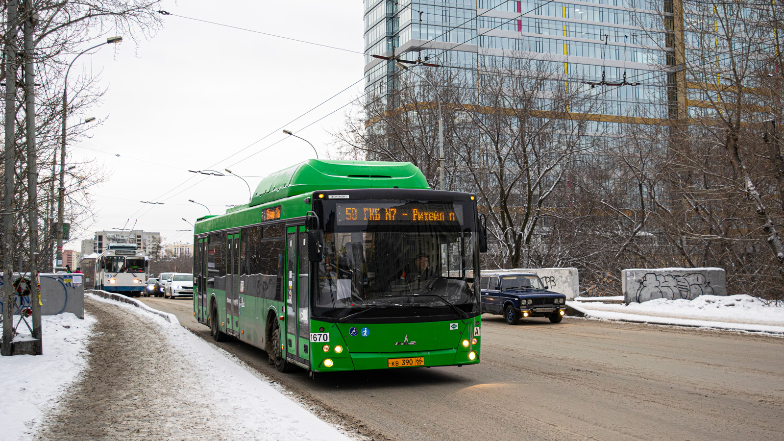 Свердловская область, МАЗ-203.L65 № 1670