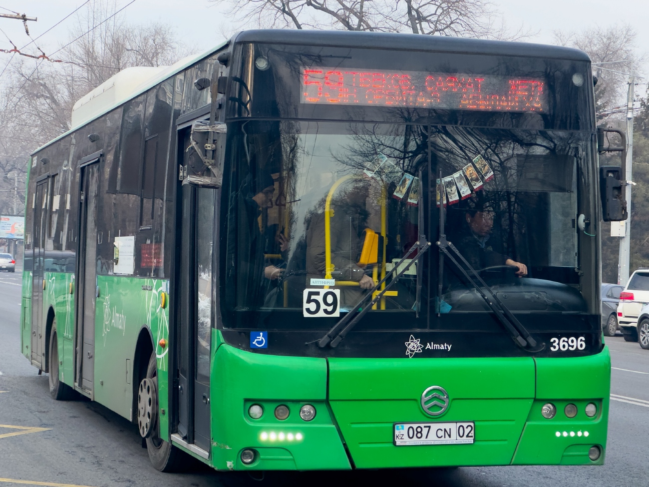 Almaty, Golden Dragon XML6125CN (Hyundai Trans Auto) sz.: 3696