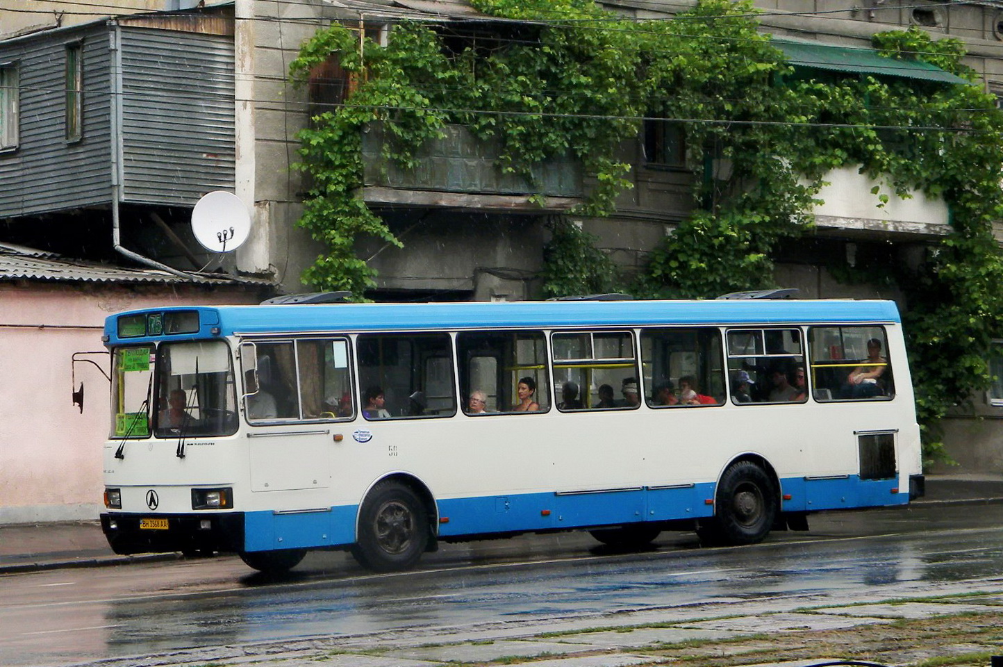 Одесская область, ЛАЗ-52528А № BH 3568 AA