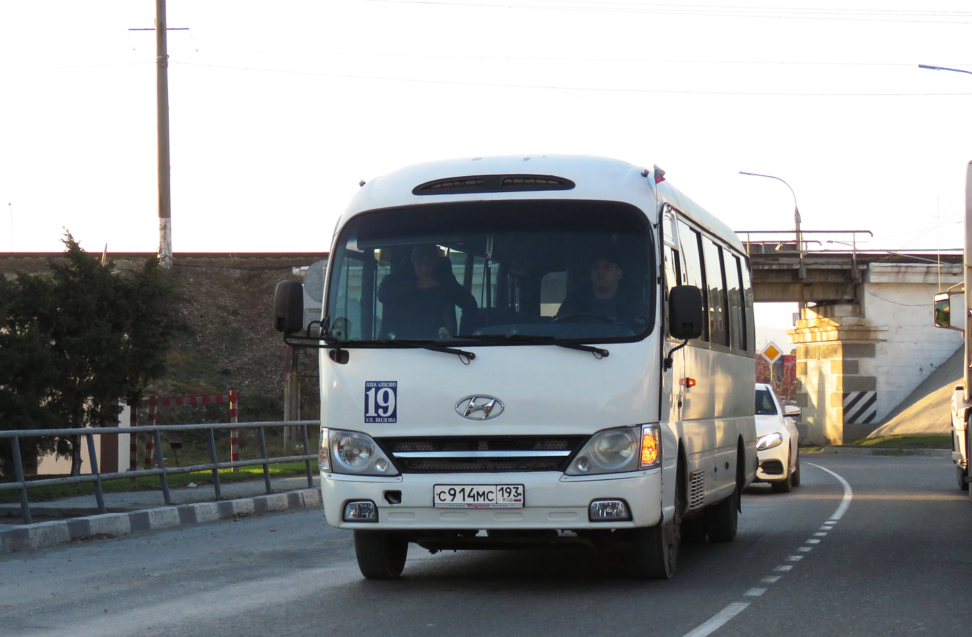 Краснодарский край, Hyundai County Kuzbass № С 914 МС 193