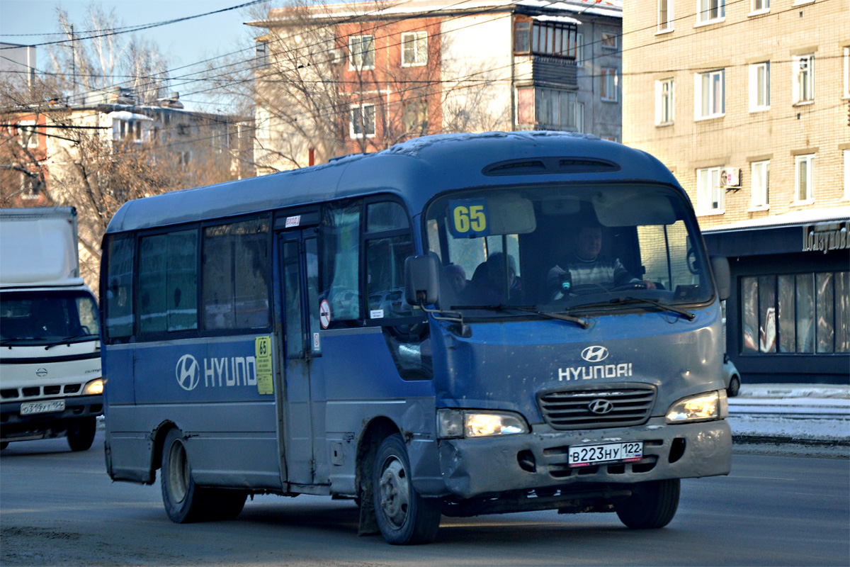 Алтайский край, Hyundai County Deluxe № В 223 НУ 122