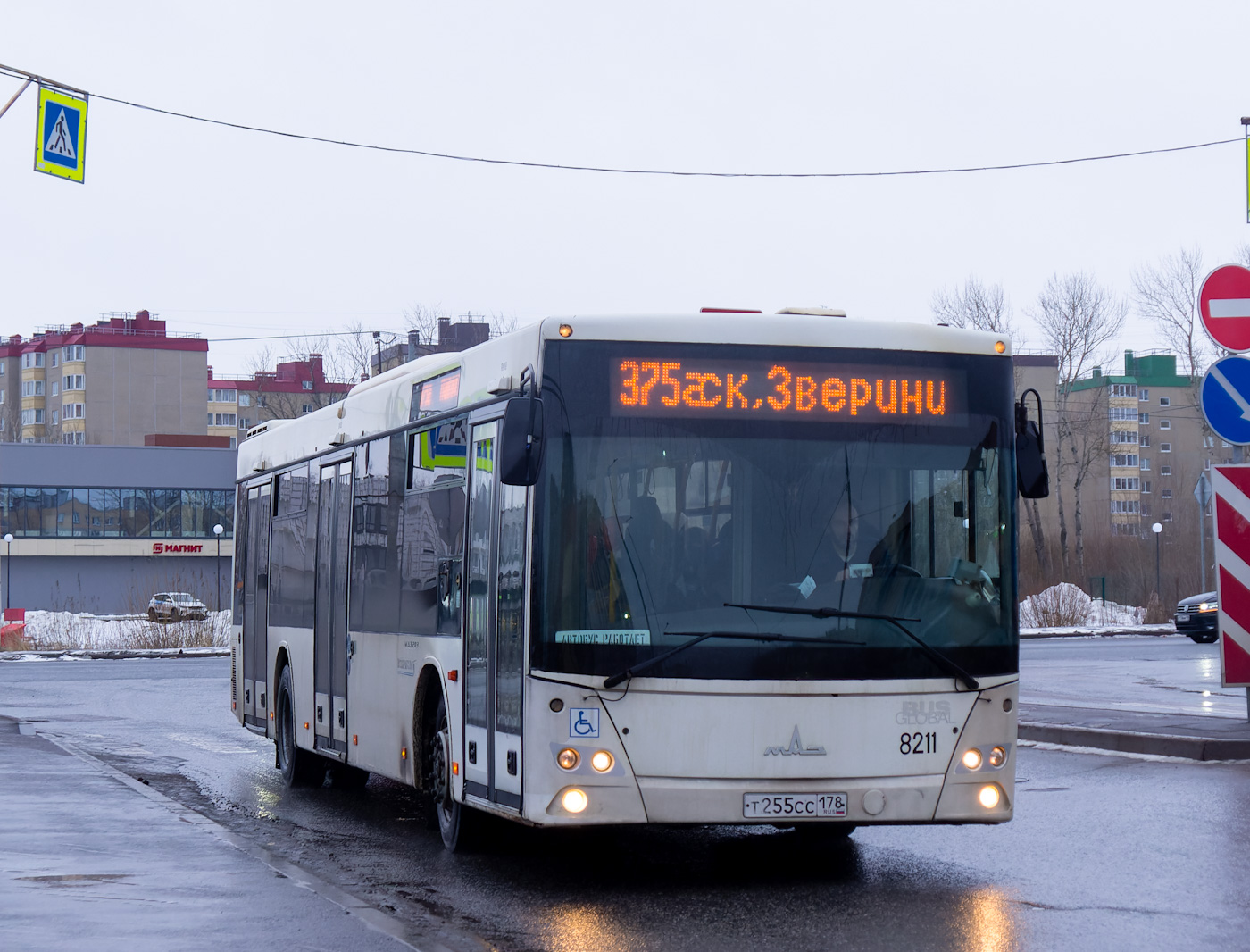 Санкт-Петербург, МАЗ-203.085 № 8211