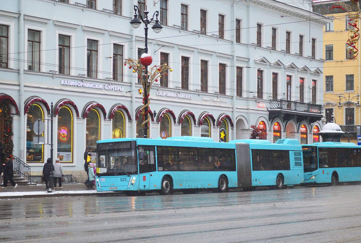 Санкт-Петербург, МАЗ-216.047 № 1223