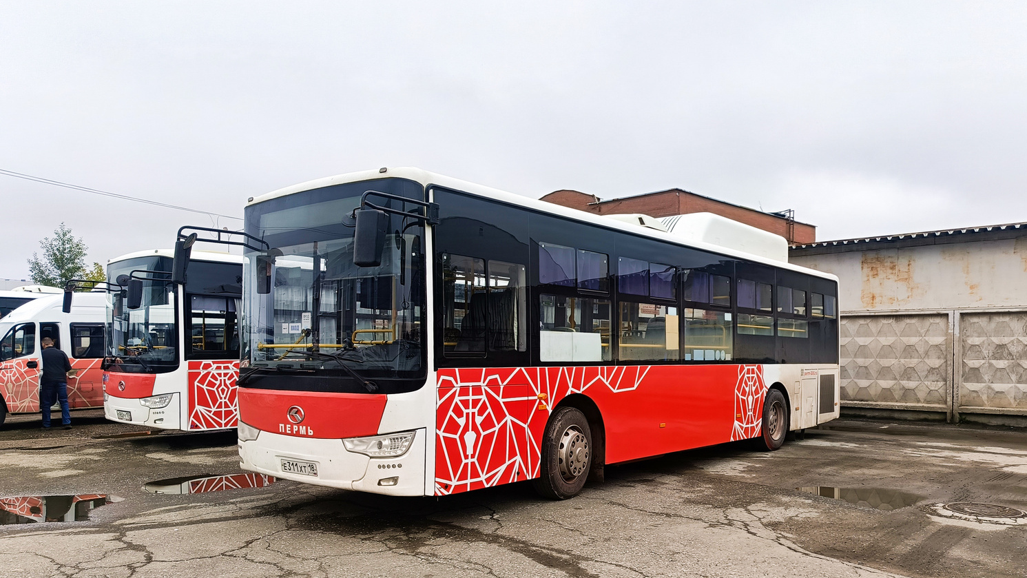 Пермский край, King Long XMQ6106G № Е 311 ХТ 18