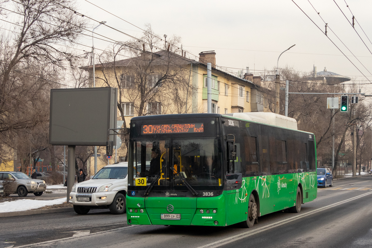 Алматы, Golden Dragon XML6125CN (Hyundai Trans Auto) № 3836 Алматы, Golden Dragon XML6125CN (Hyundai Trans Auto) № 3836