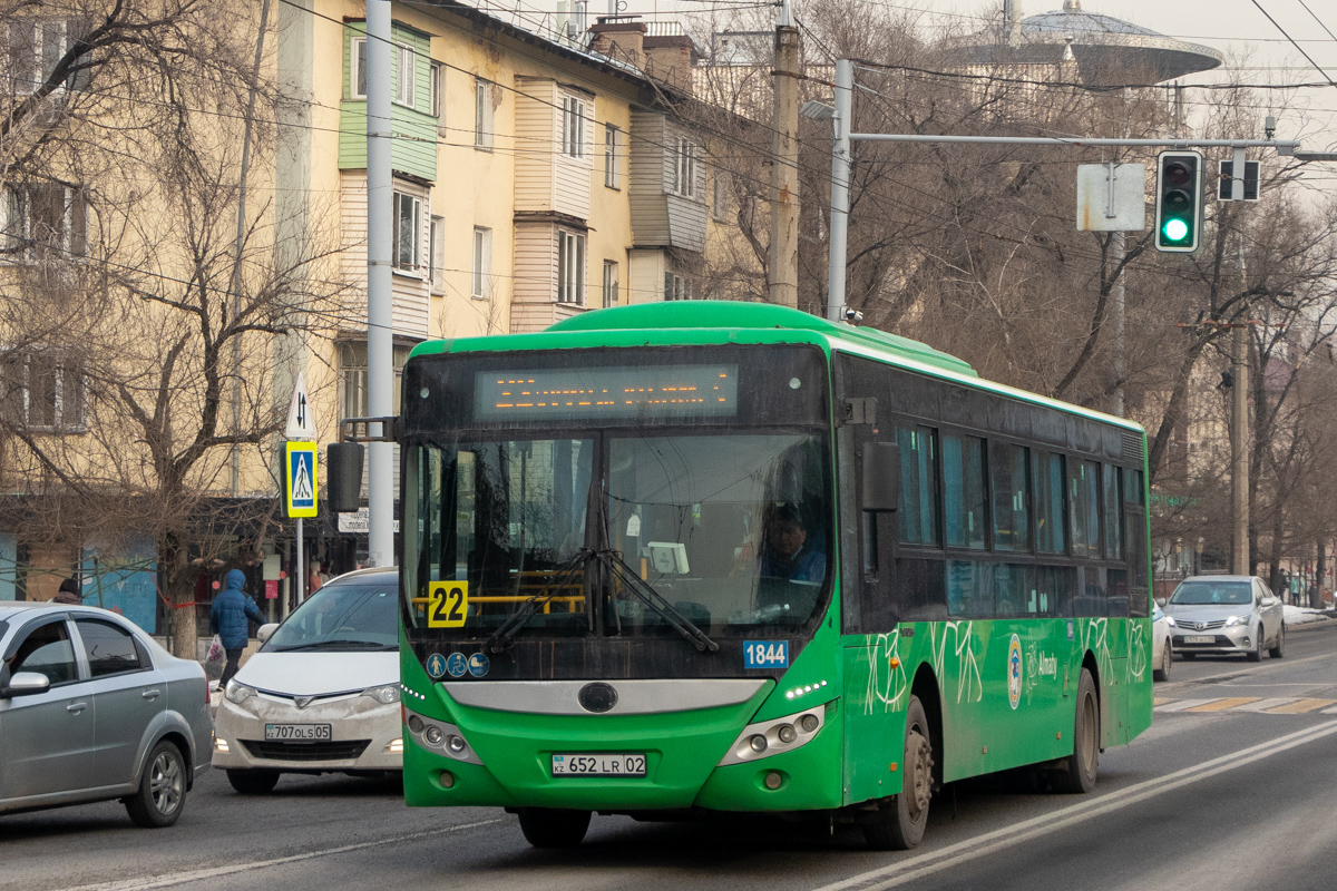 Алматы, Yutong ZK6118HGA № 1844