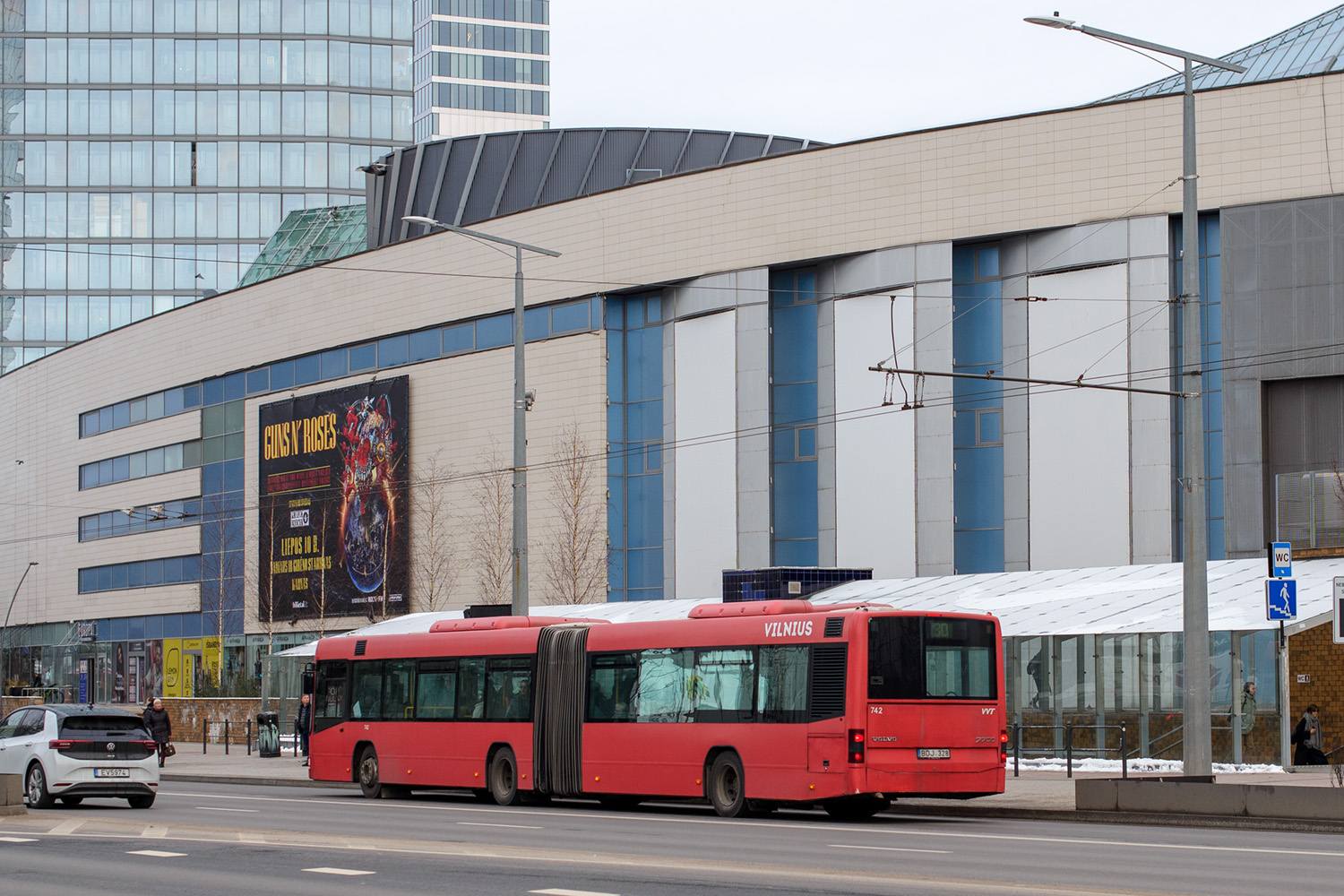 Литва, Volvo 7700A № 742