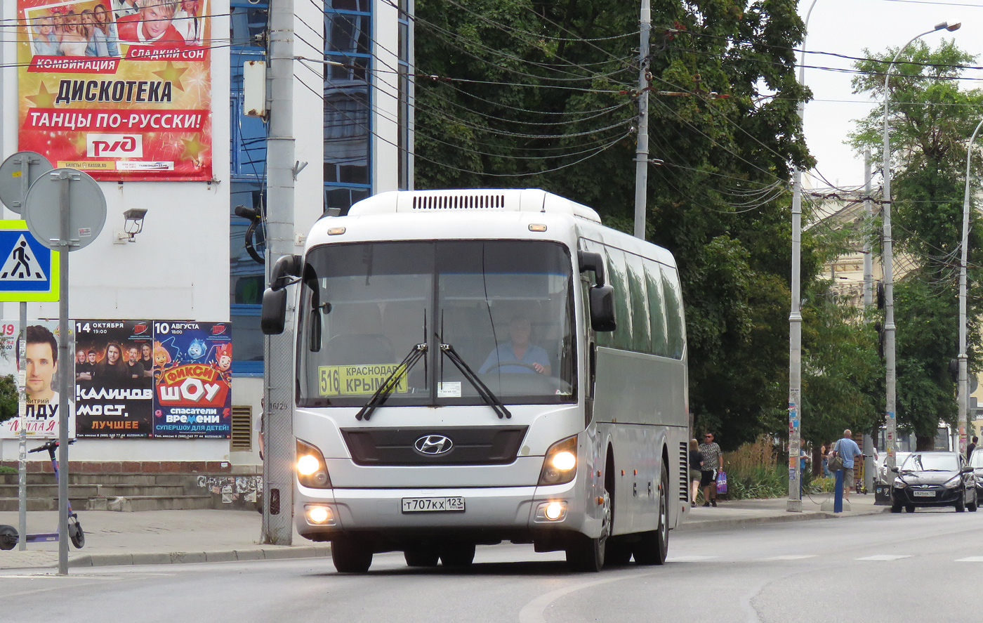 Краснодарский край, Hyundai Universe Space Luxury № Т 707 КХ 123