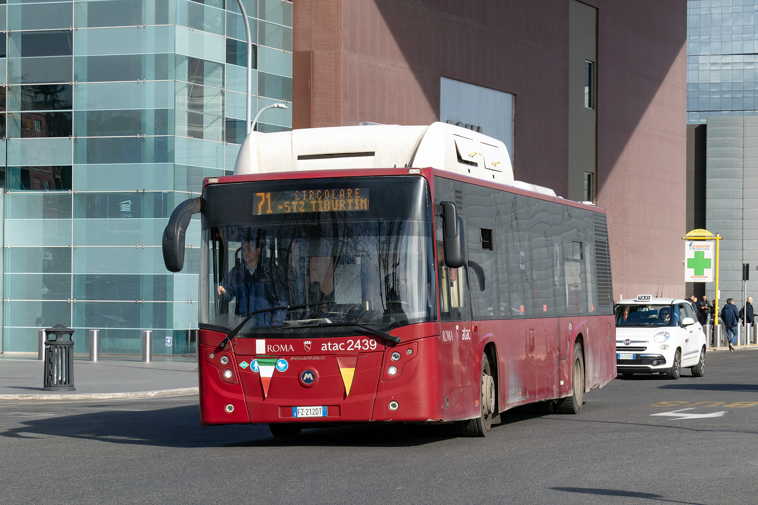 Itálie, Menarinibus Citymood 12 CNG č. 2439