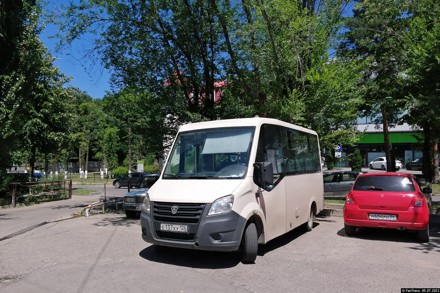 Ставропольский край, ГАЗ-A64R42 Next № Е 137 ХУ 126