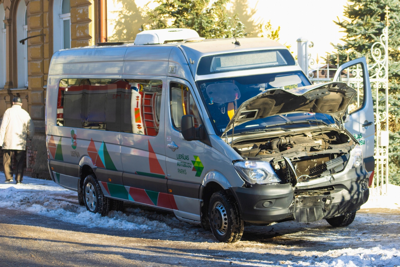 Латвия, Mercedes-Benz Sprinter W906 513CDI № 24