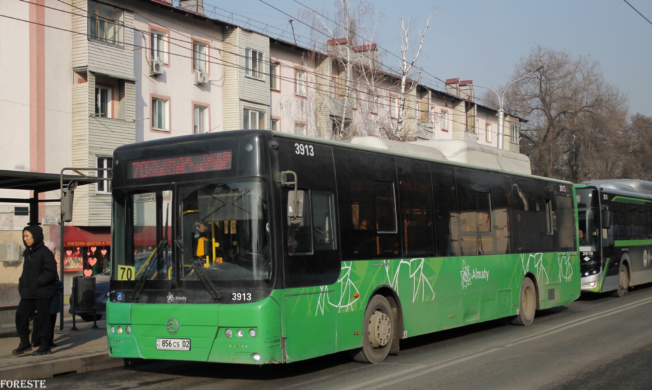 Алматы, Golden Dragon XML6125CN (Hyundai Trans Auto) № 3913 Алматы, Golden Dragon XML6125CN (Hyundai Trans Auto) № 3913