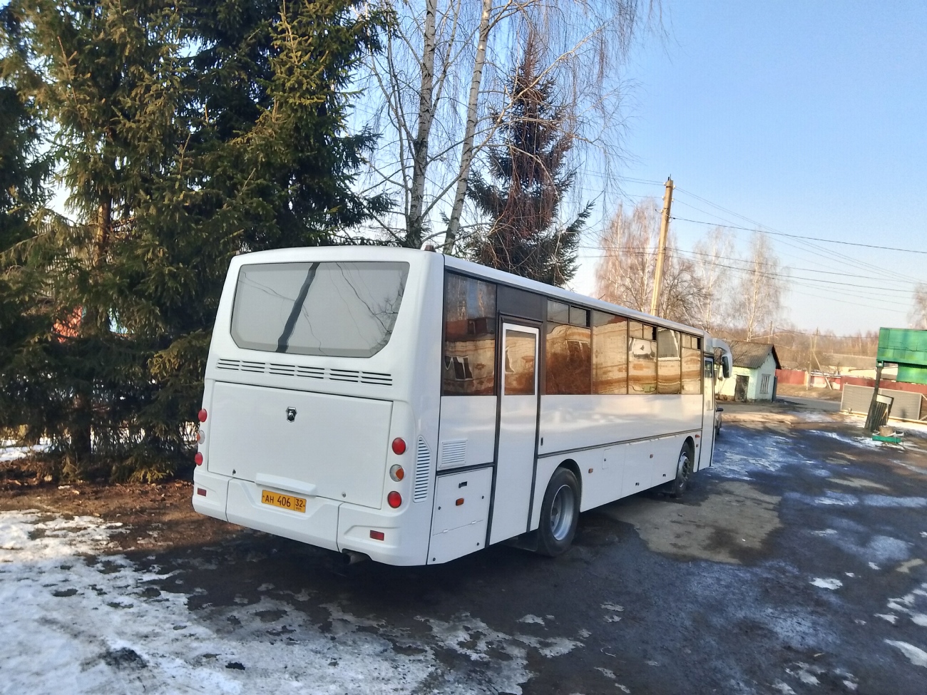 Брянская область, КАвЗ-4238-61 № 406