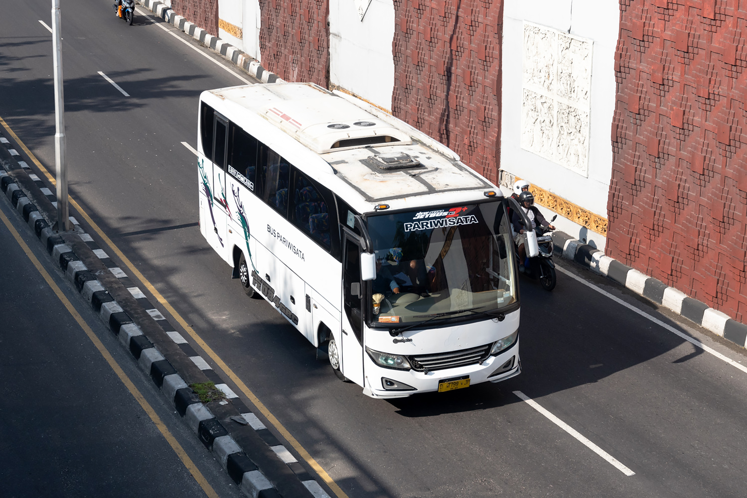 Индонезия, Adi Putro Jetbus 2+ MD № D 7799 JP