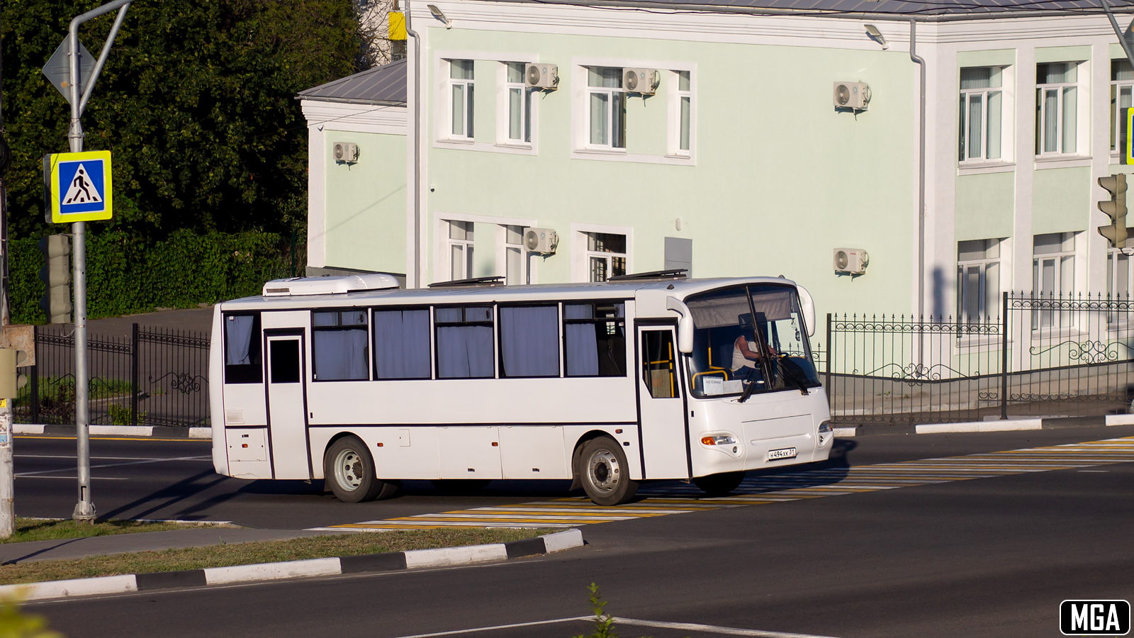 Белгородская область, КАвЗ-4238-42 № Н 494 ХК 31