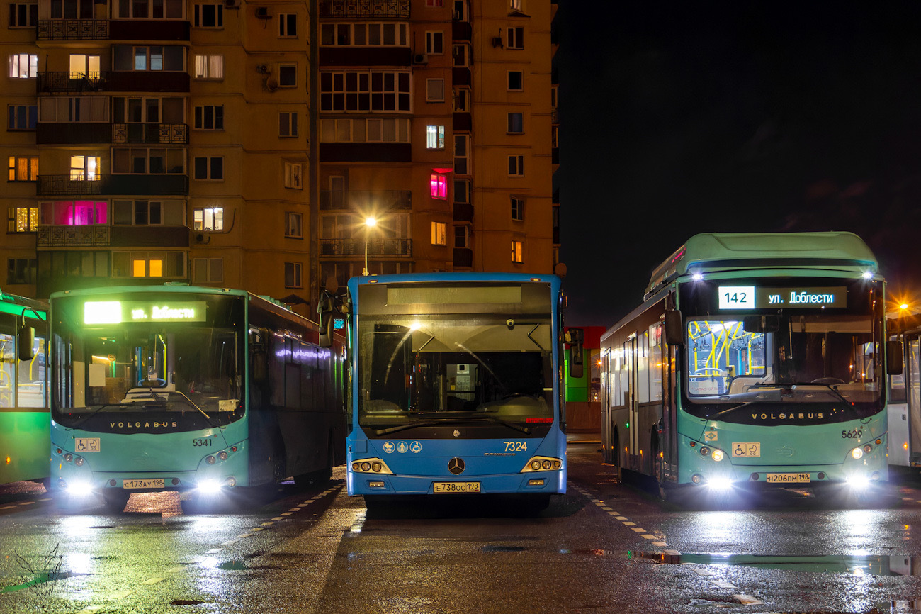 Санкт-Петербург, Volgabus-5270.02 № 5341; Санкт-Петербург, Mercedes-Benz Conecto II G (Russland) № 7324; Санкт-Петербург, Volgabus-5270.G4 (CNG) № 5629