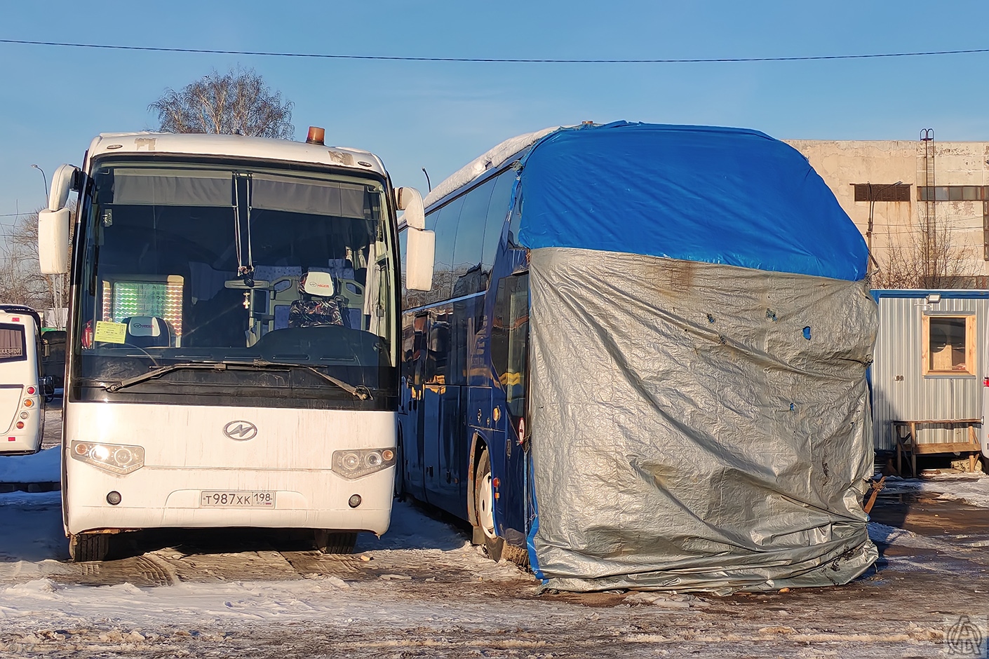 Санкт-Петербург, Higer KLQ6129Q № Т 987 ХК 198; Москва, Higer KLQ6122B № Х 946 ТС 777