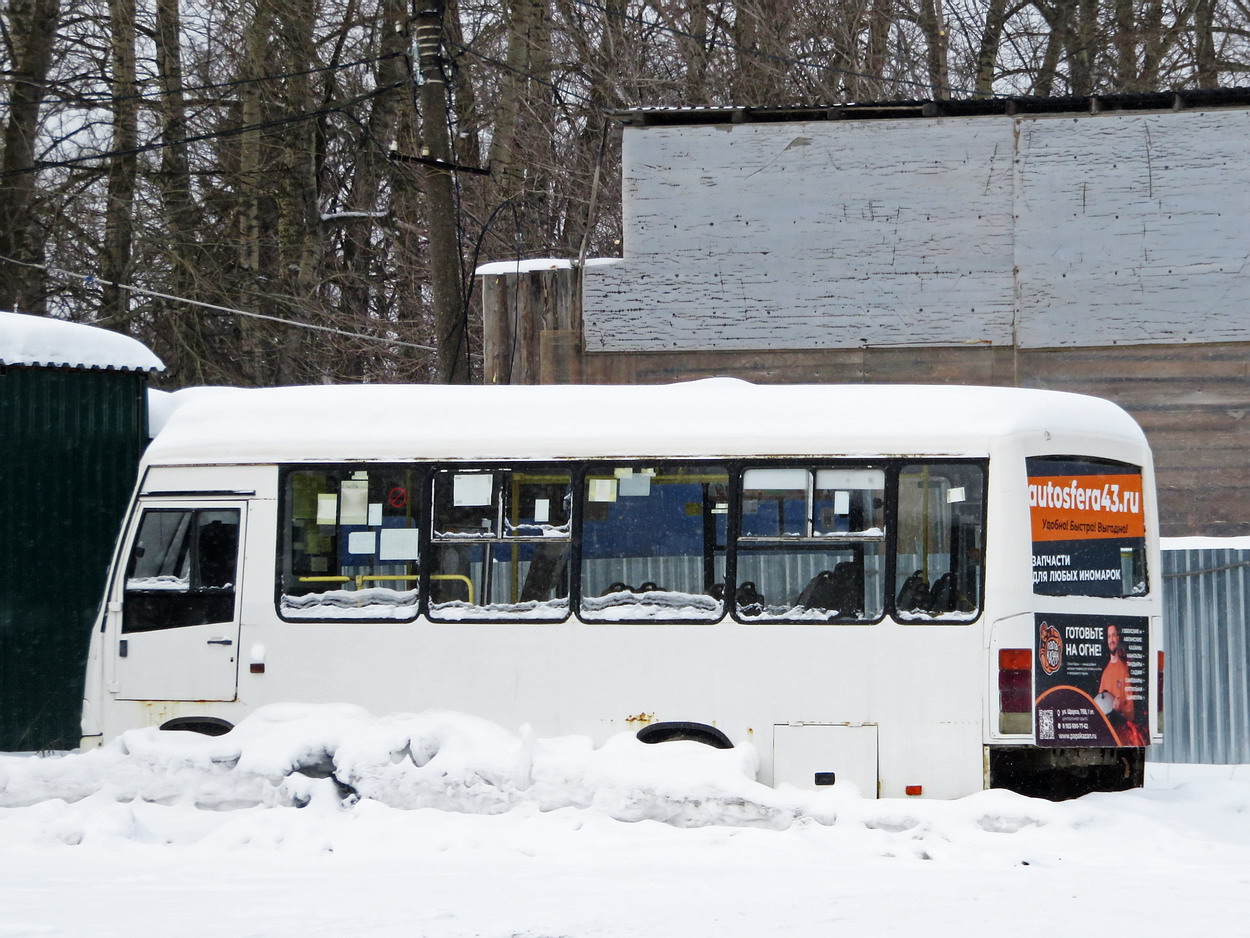 Кировская область, ПАЗ-320402-03 № Т 825 РЕ 43