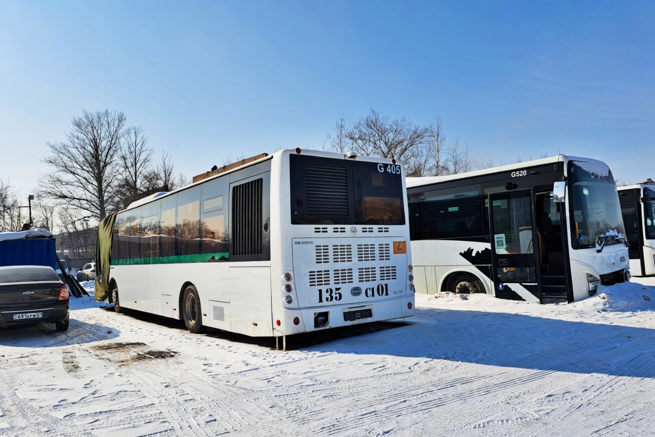 Астана, Golden Dragon XML6125CR (Hyundai Trans Auto) № G405; Астана, IVECO Crossway LINE 13M (СарыаркаАвтоПром) № G524