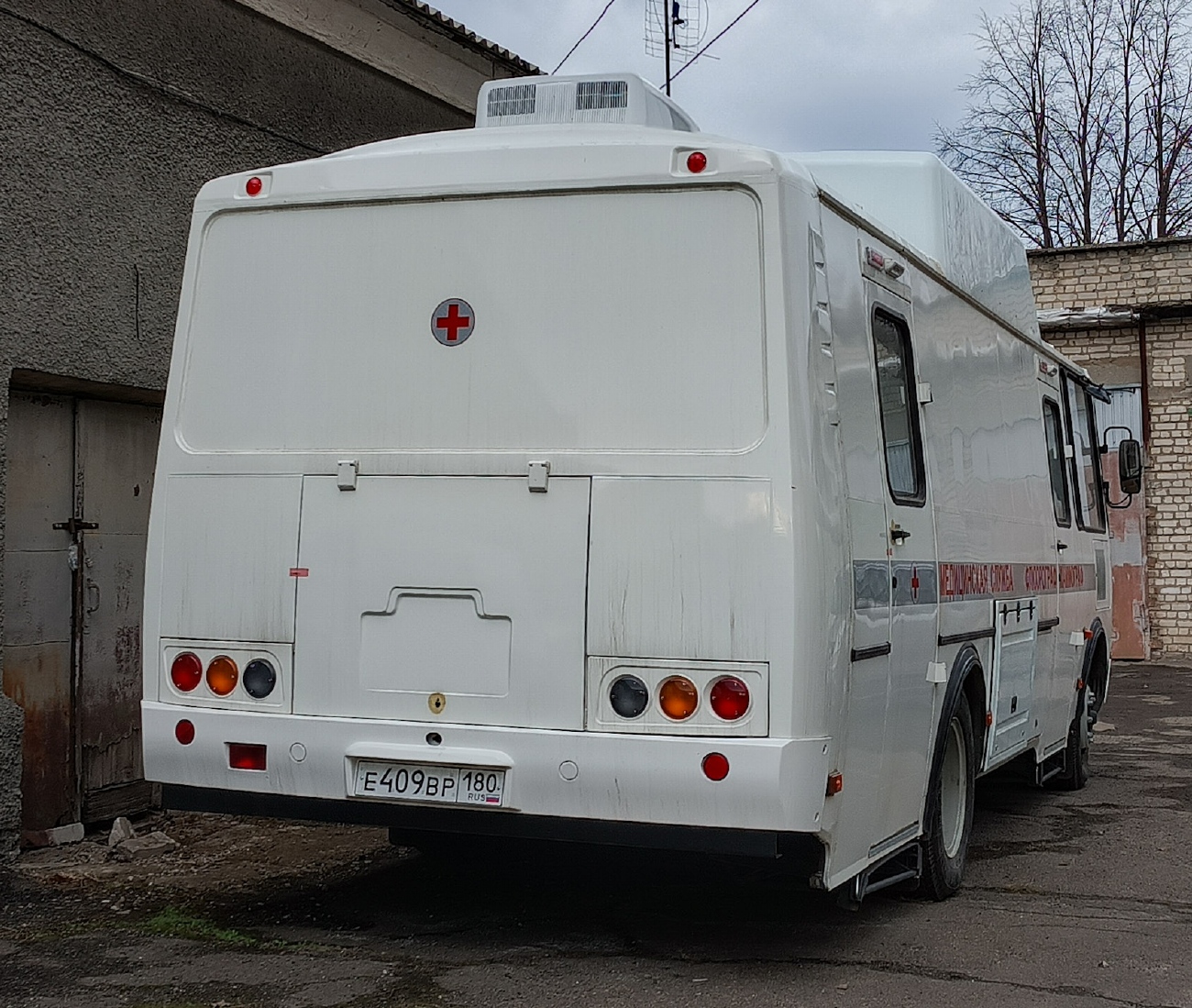 Донецкая область, Луидор-227031 (ПАЗ-4234) № Е 409 ВР 180