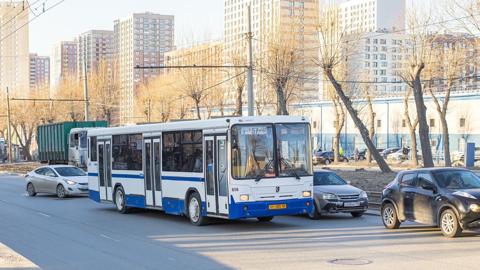 Свердловская область, НефАЗ-5299-20-32 № 858 Свердловская область, НефАЗ-5299-20-32 № 858