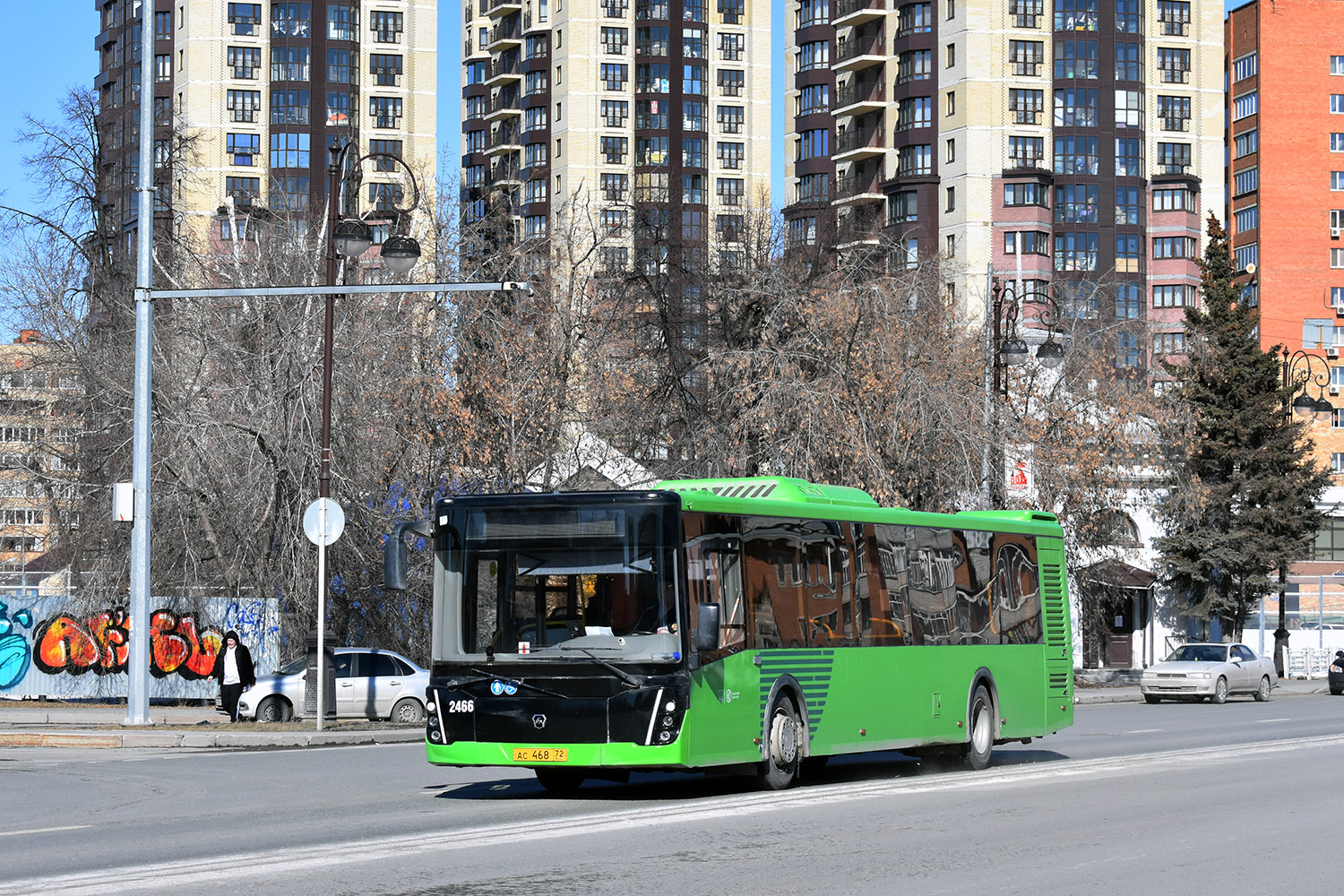 Тюменская область, ЛиАЗ-5292.65 № 2466