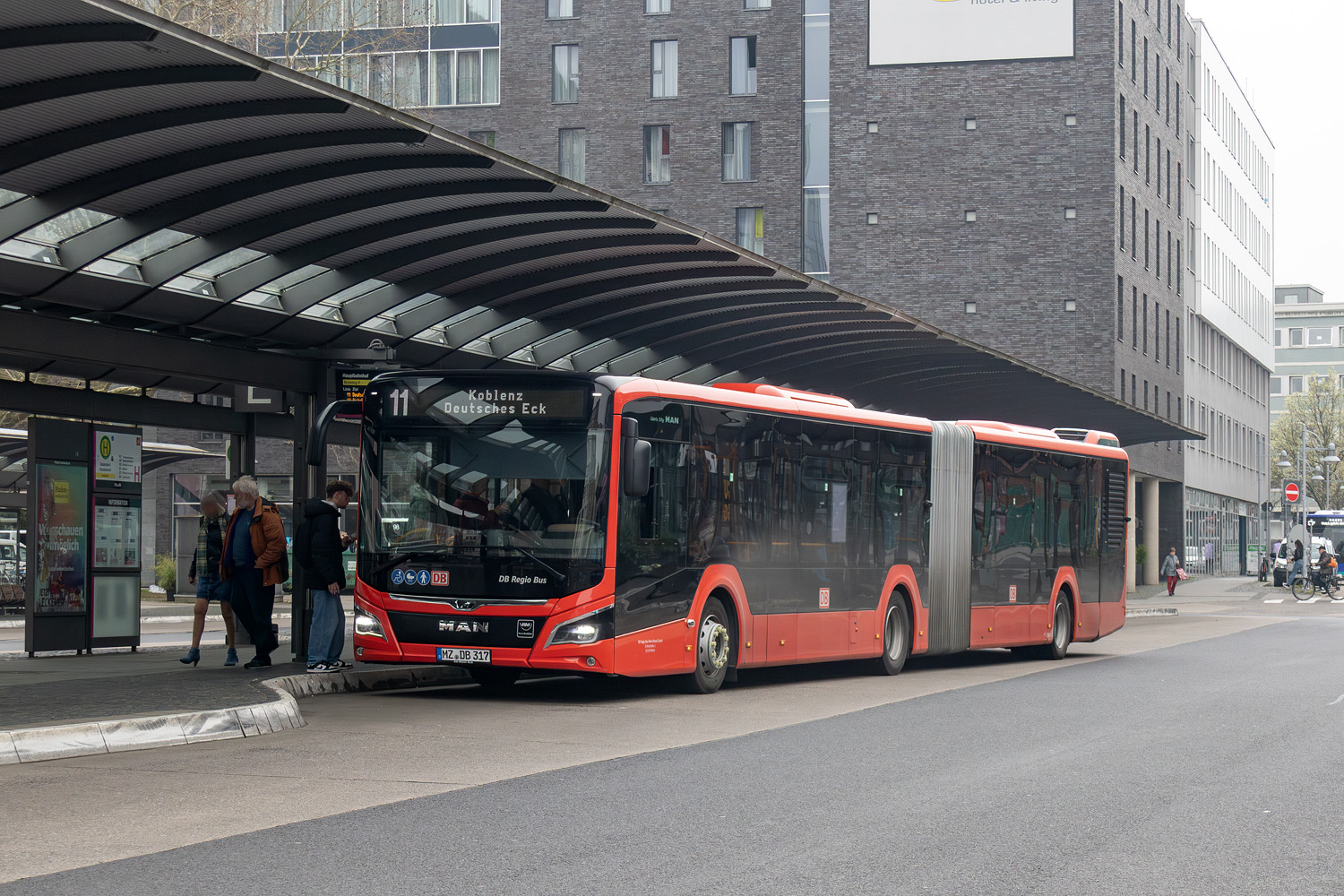 Рейнланд-Пфальц, MAN 18C Lion's City 18 NG360 EfficientHybrid № MZ-DB 317