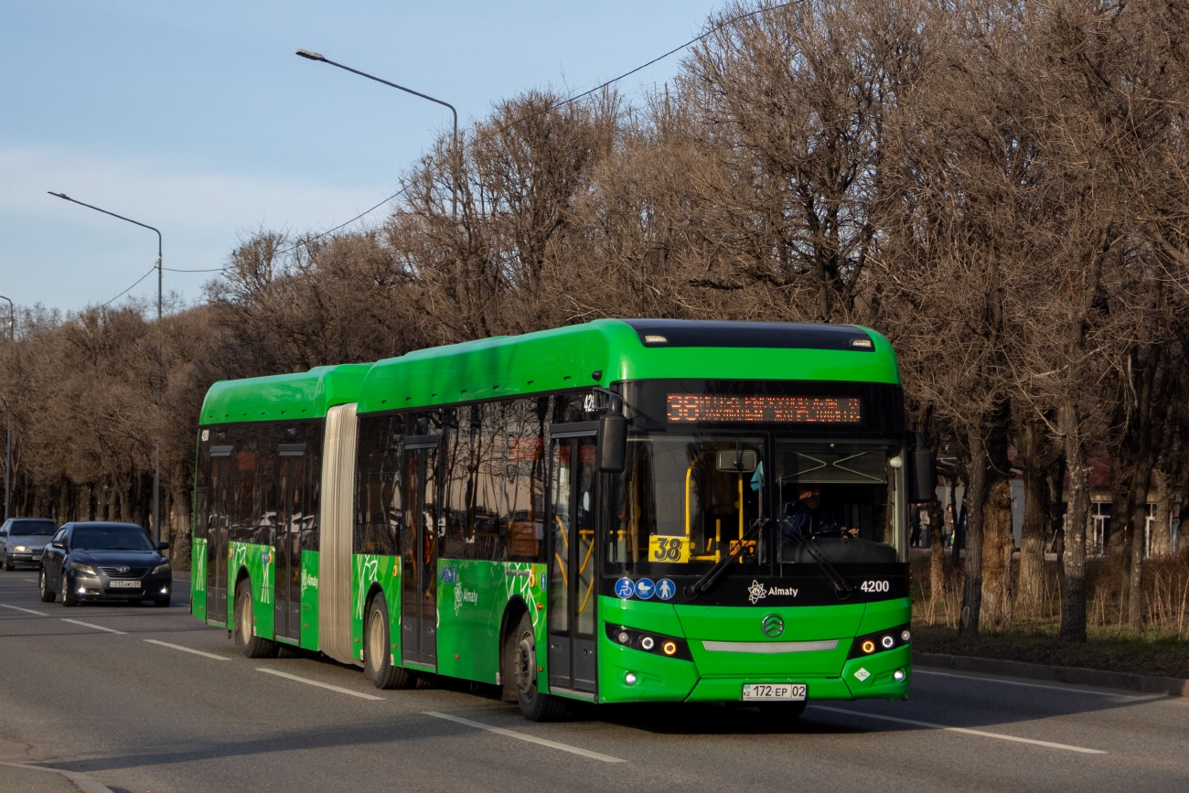 Алматы, Golden Dragon XML6185J13C (Hyundai Trans Auto) № 4200