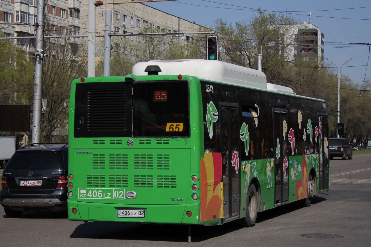 Almaty, Golden Dragon XML6125CN (Hyundai Trans Auto) č. 3542