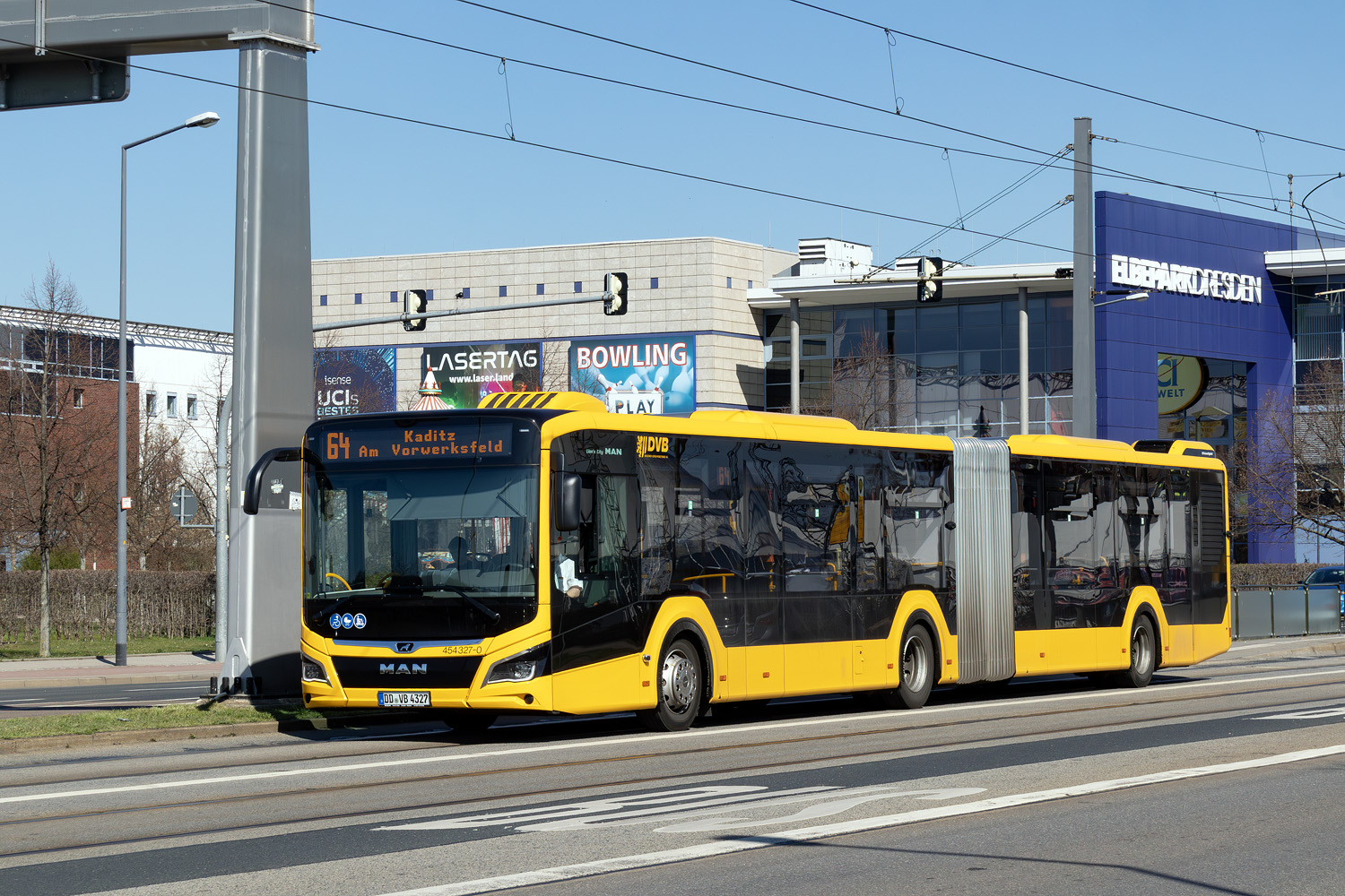 Saxony, MAN 18C Lion's City 18 NG360 EfficientHybrid № 454 327-0