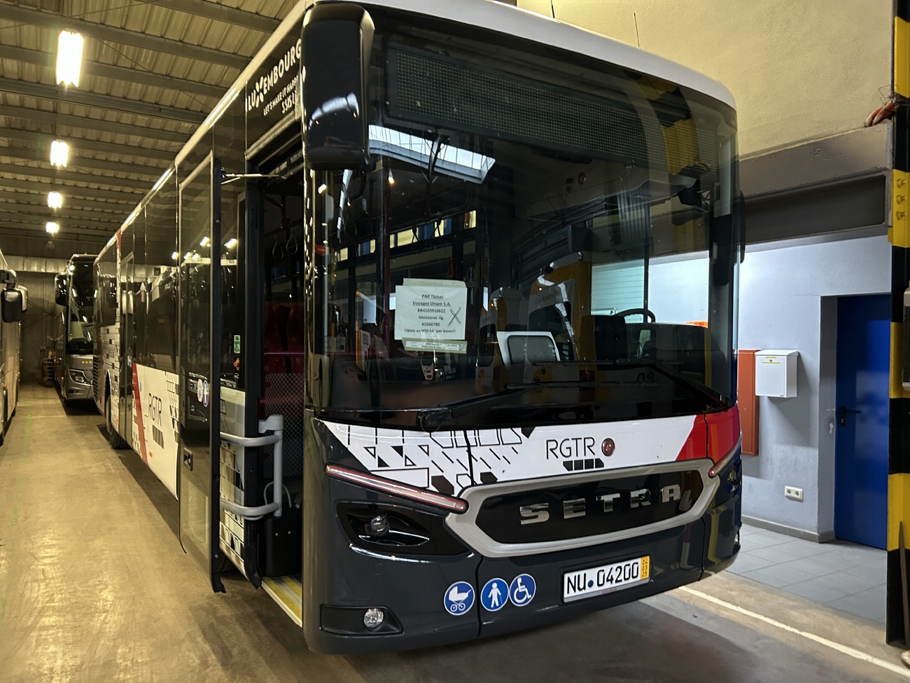 Luxembourg, Setra S515LE # VU 4070