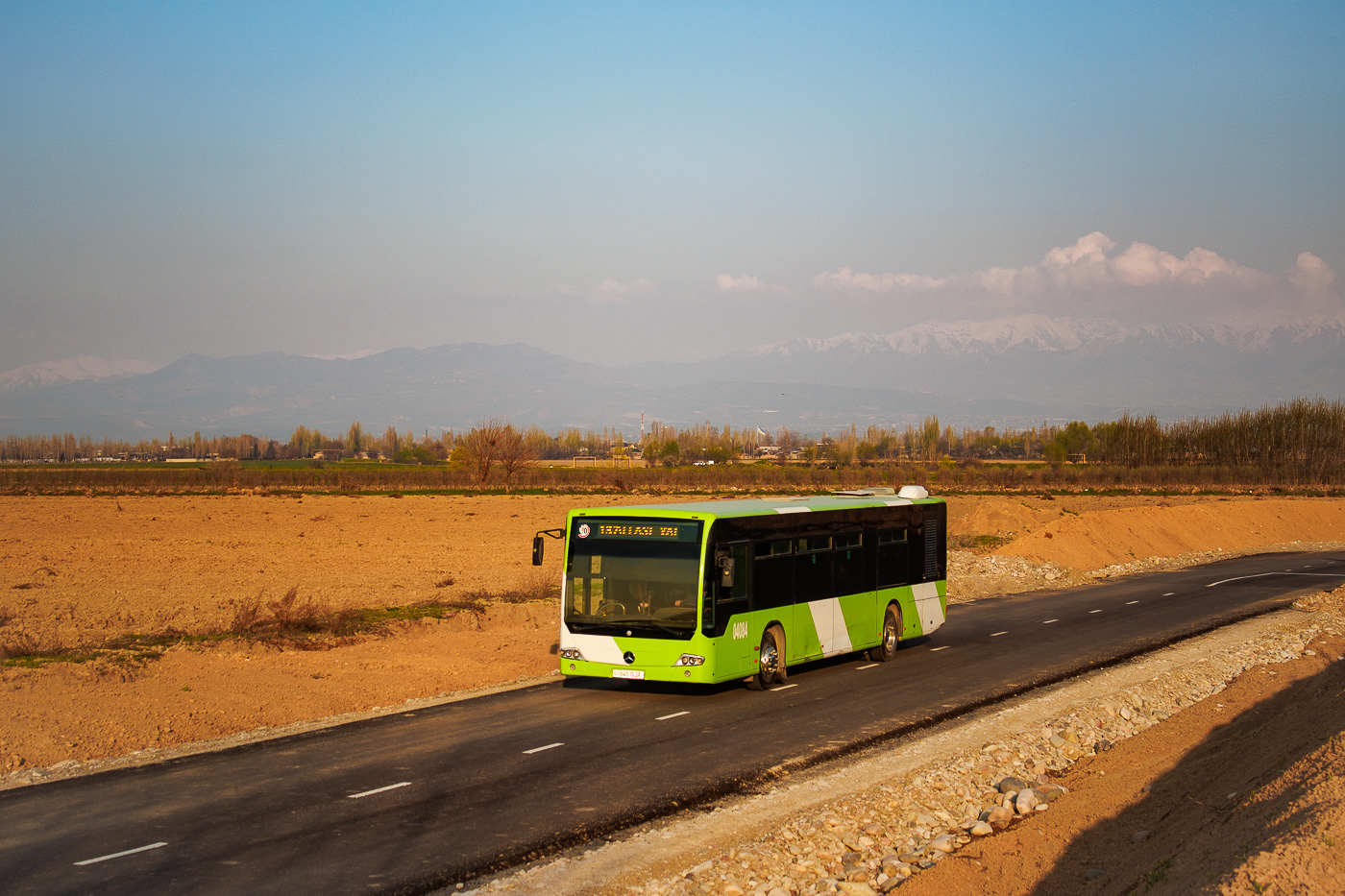 Узбекистан, Mercedes-Benz Conecto II № 04084