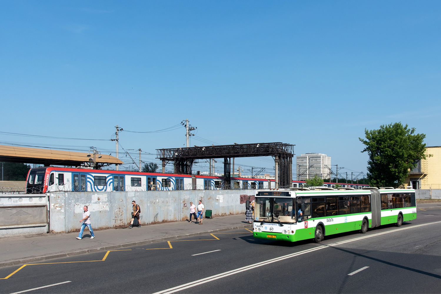 Москва, ЛиАЗ-6213.20 № 040676