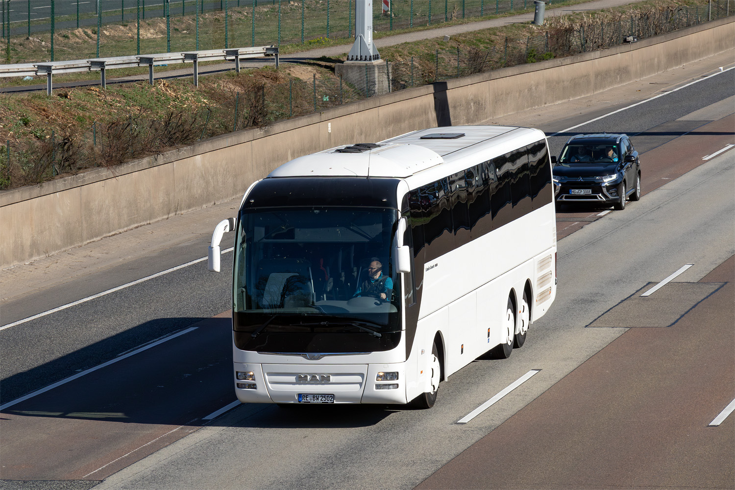 Северный Рейн-Вестфалия, MAN R09 Lion's Coach C RHC**4 C № RE-BW 2502