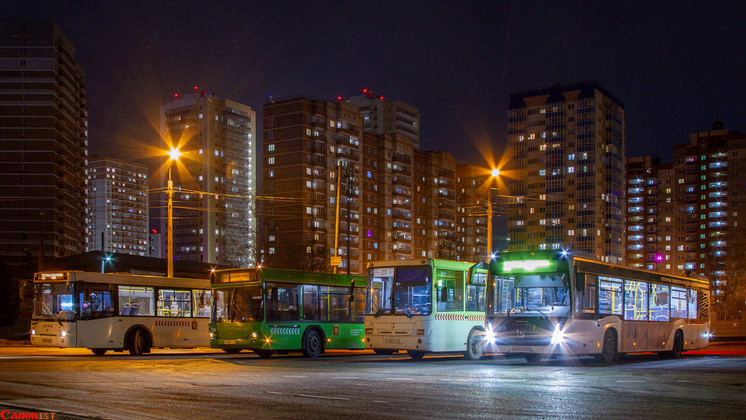 Красноярский край, НефАЗ-5299-40-52 № В 121 ТЕ 124