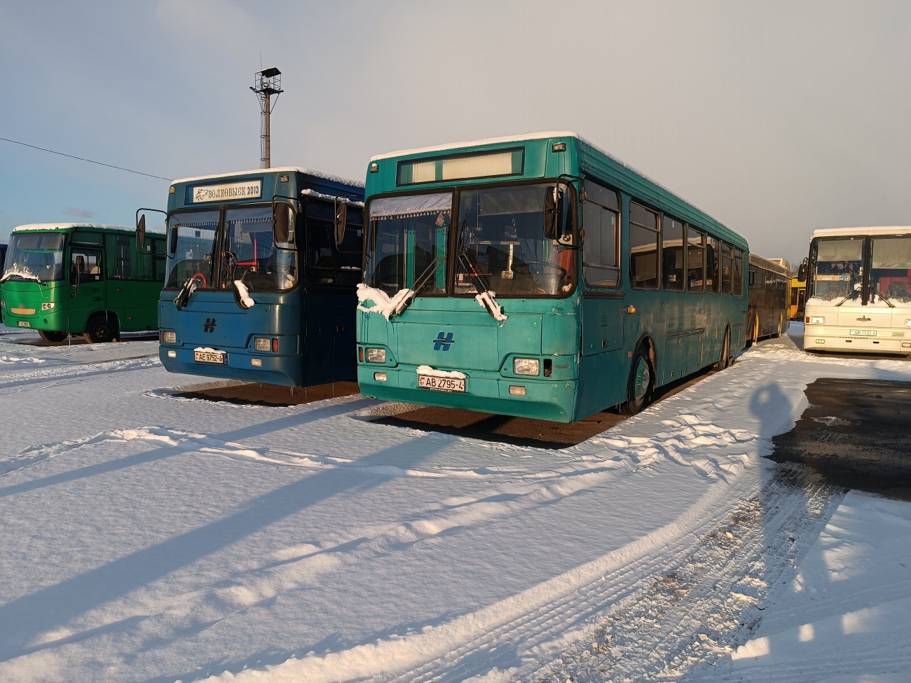 Гродненская область, Неман-520122-040 № 011190