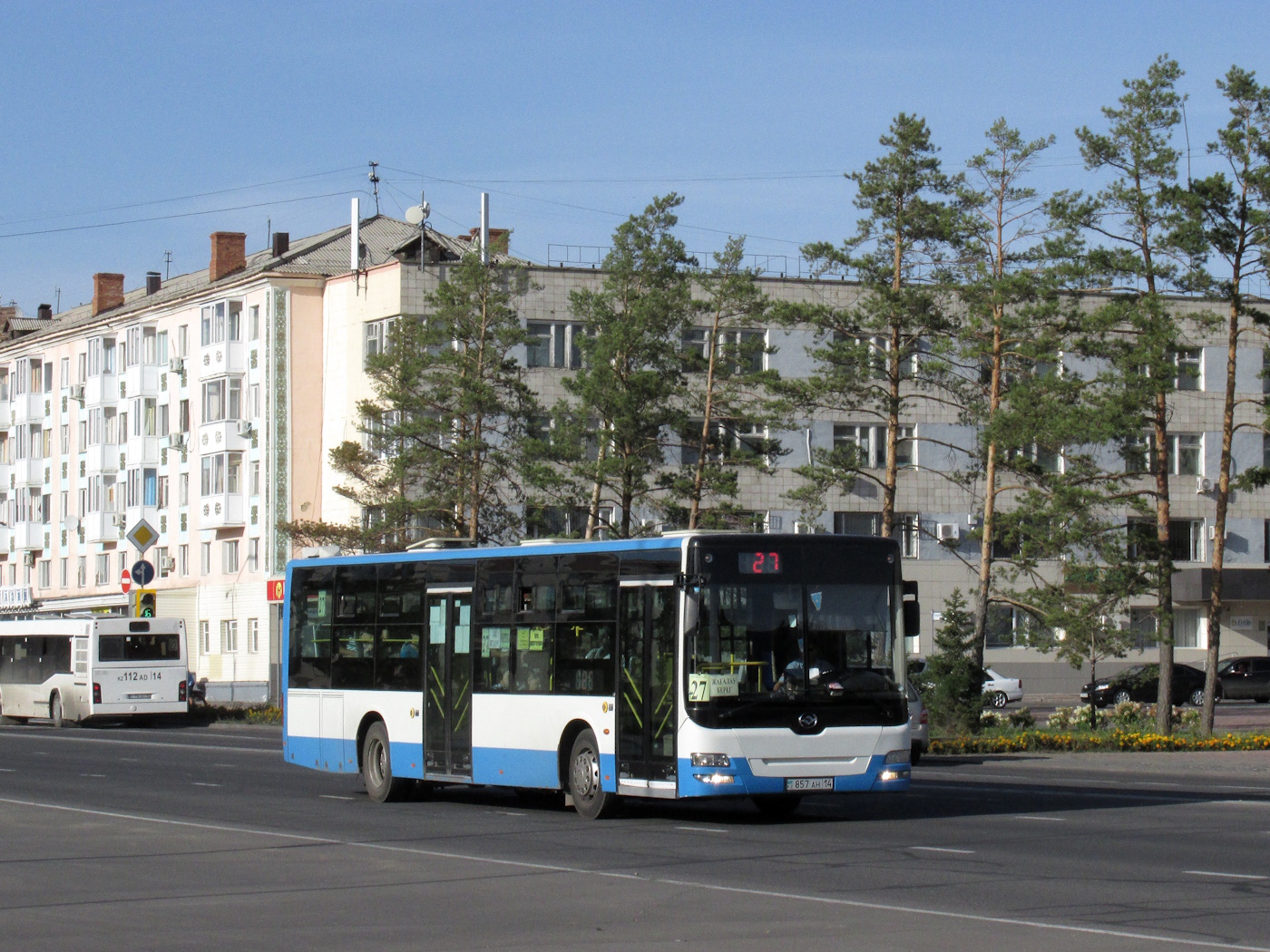 Павлодарская область, Huang Hai DD6129S15 № 857 AH 14