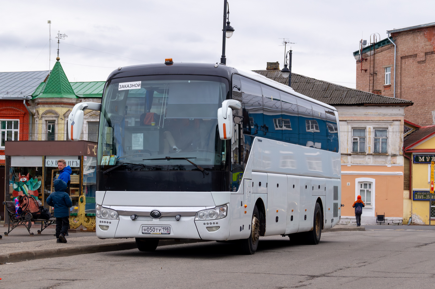 Санкт-Петербург, Yutong ZK6122H9 № Н 050 ТУ 198