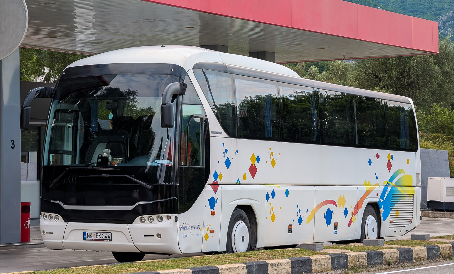Черногория, Neoplan P21 N2216SHD Tourliner № NK BK344