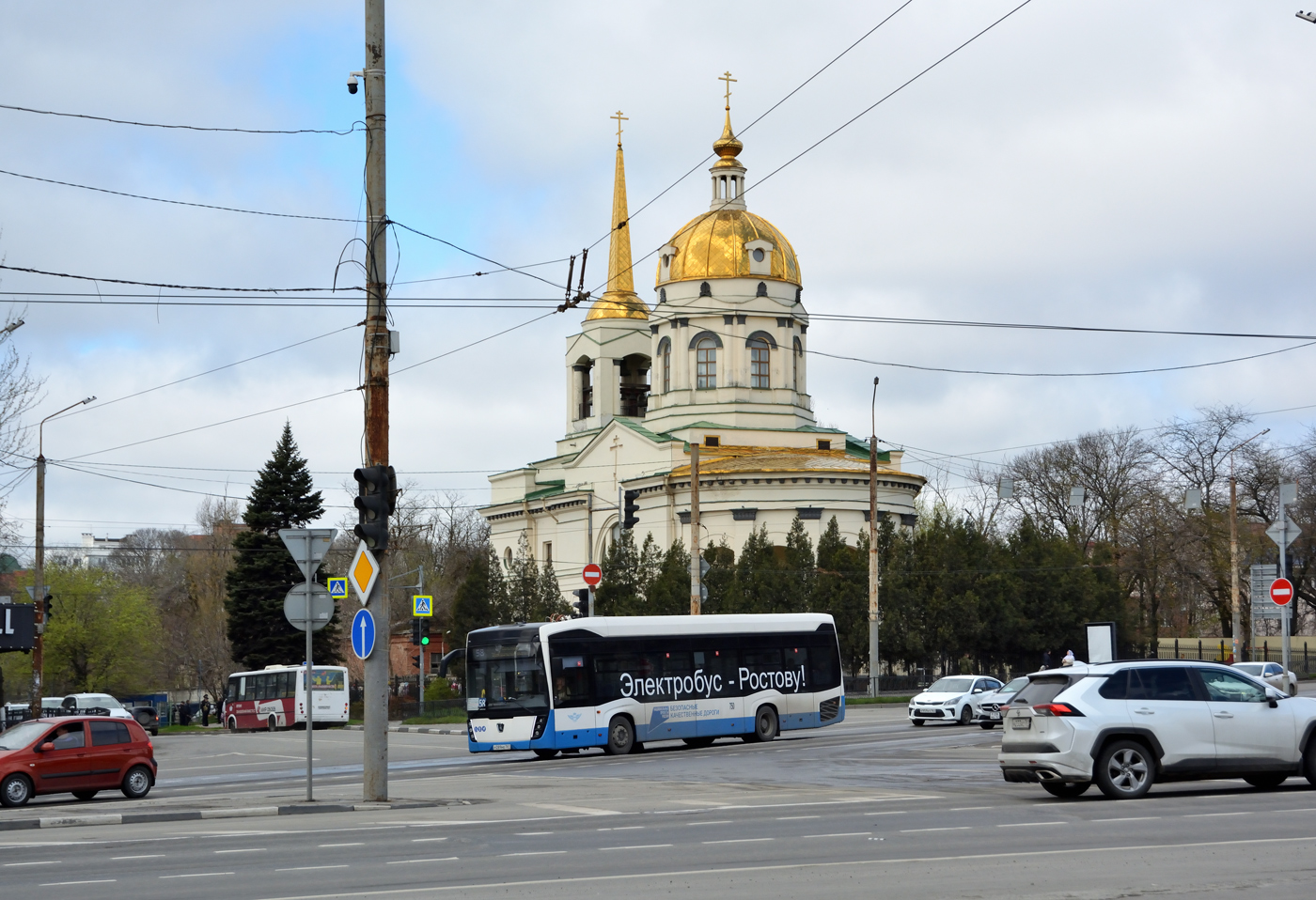 Ростовская область, КАМАЗ-6282 № 750