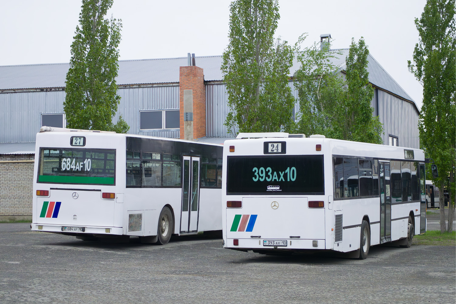 Костанайская область, Mercedes-Benz O405N2Ü № 393 AX 10; Костанайская область — Автобусные парки