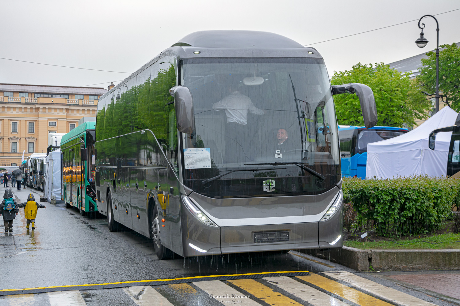 Минск, Zhong Tong LCK6129H1 № ОМ 7777-7; Санкт-Петербург — VI Международный транспортный фестиваль "ТранспортФест-2025"