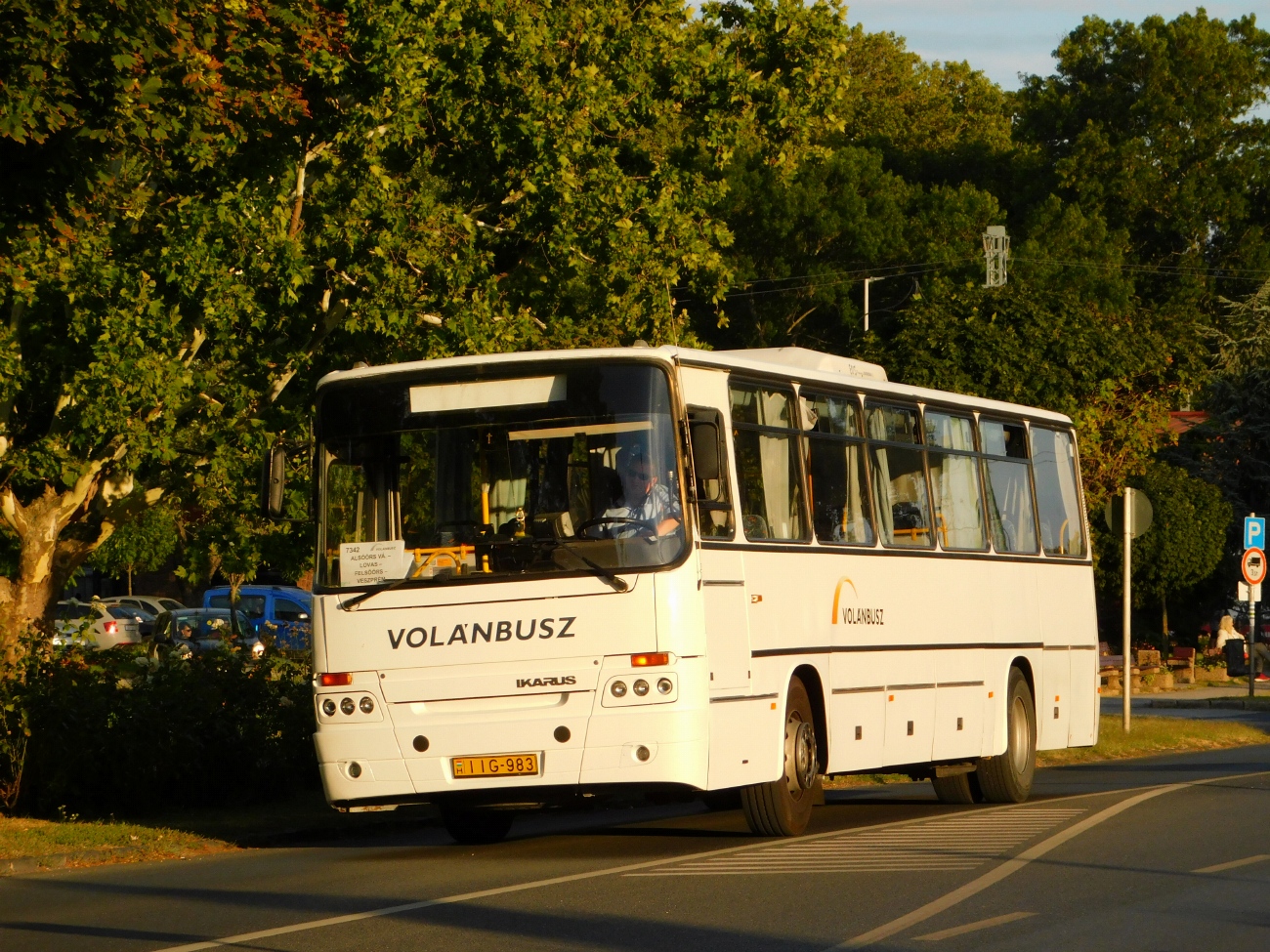 Венгрия, Ikarus C56.32 № IIG-983