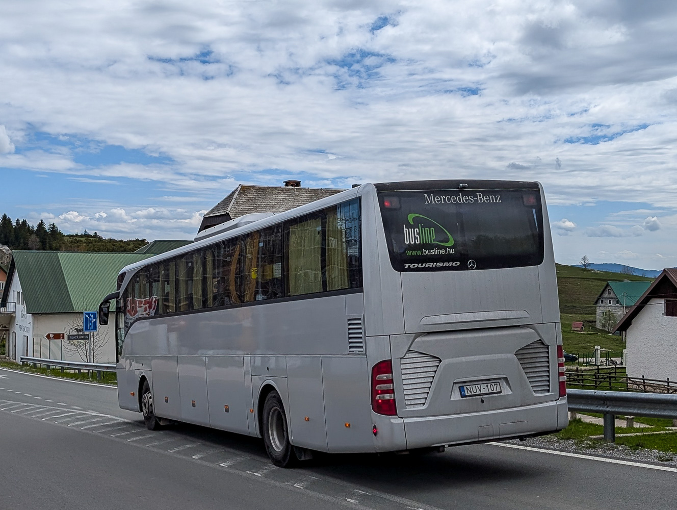 Венгрия, Mercedes-Benz Tourismo II M/2 16RHD № NUV-107